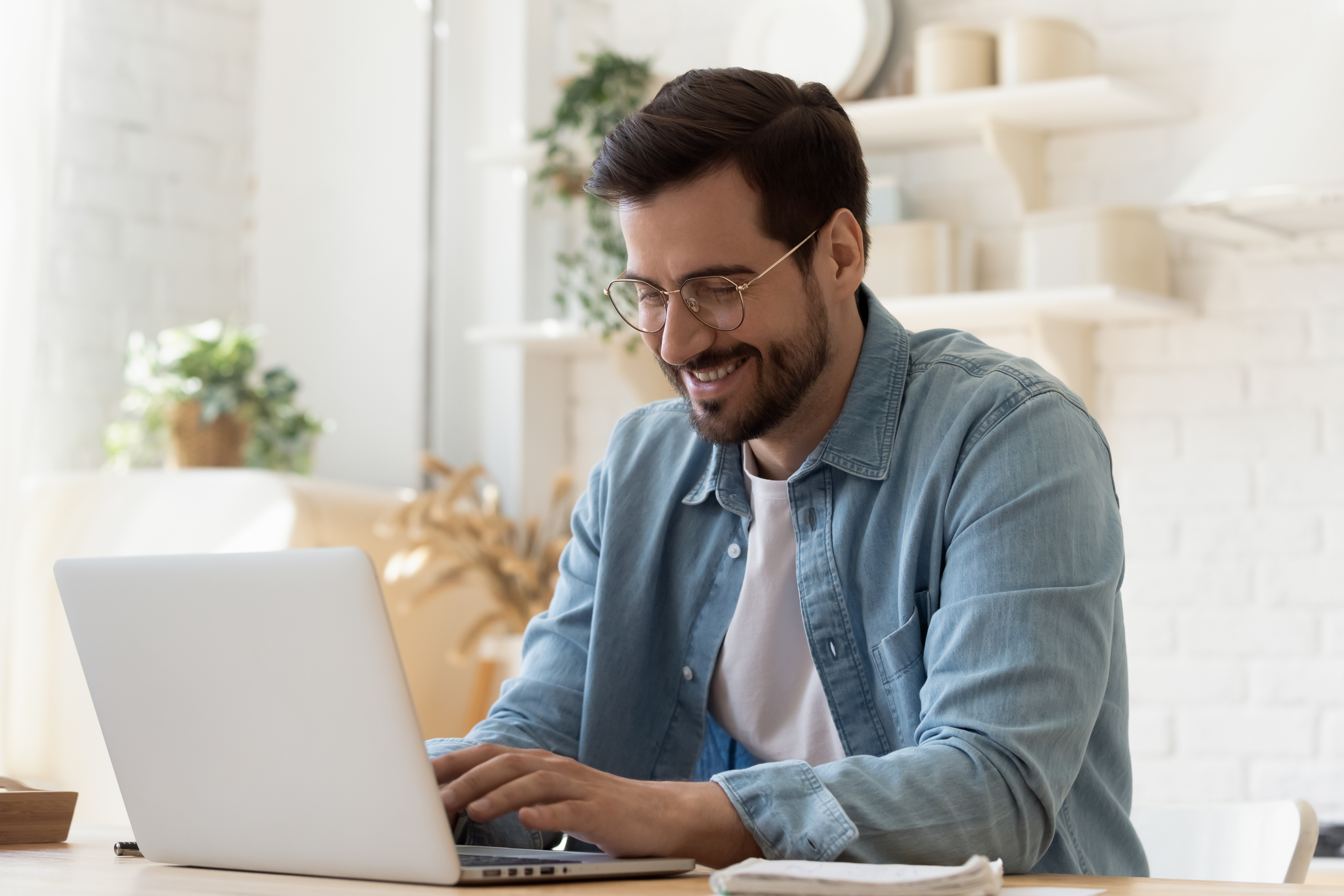 Exploring the Features of SD-WAN and MPLS